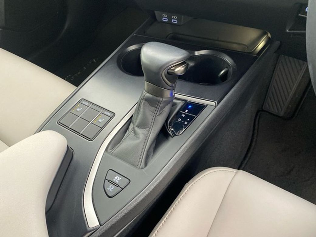 2023 Lexus UX 250H