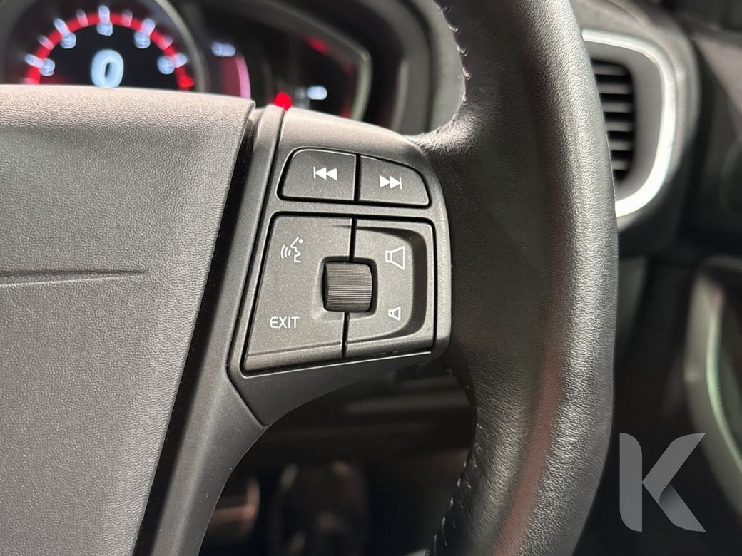 2018 Volvo V40