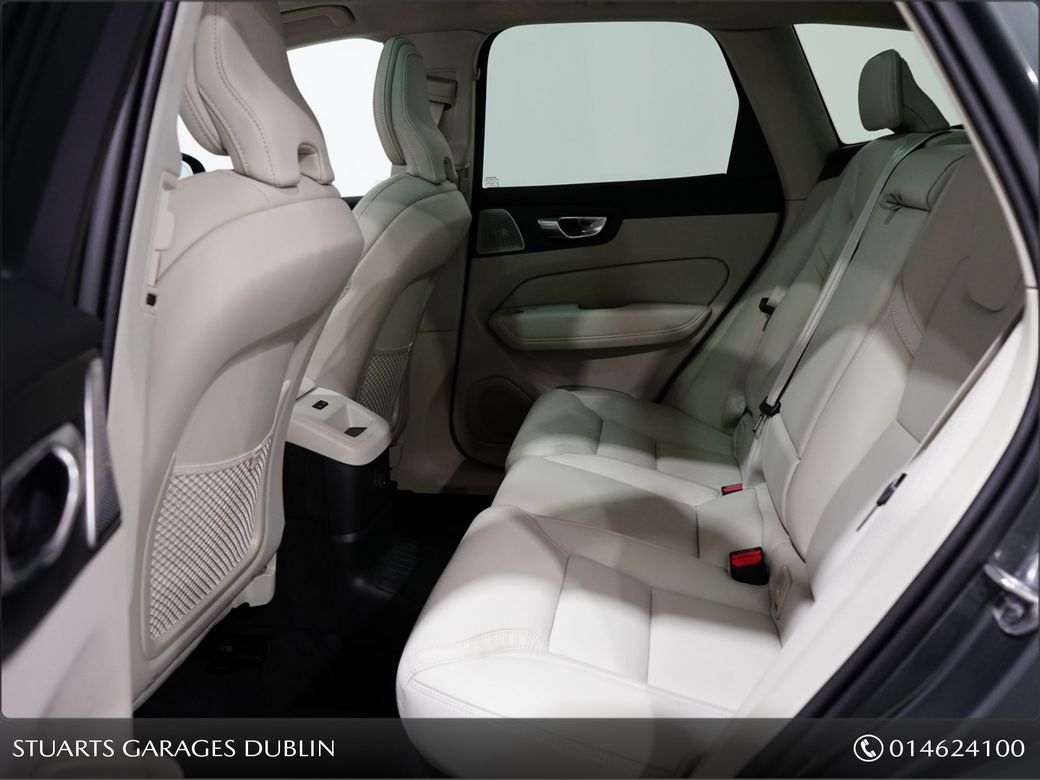 2025 Volvo XC60