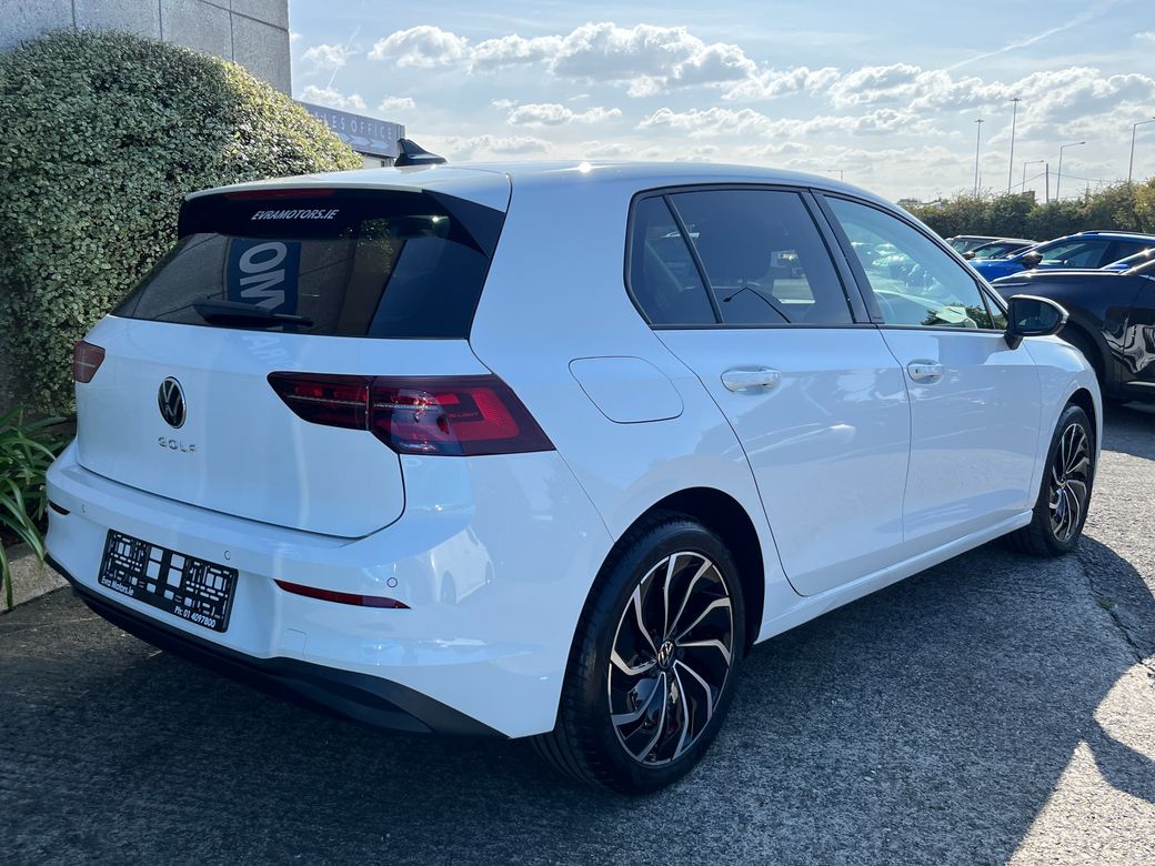 2024 Volkswagen Golf