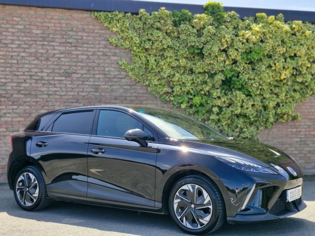 vehicle for sale from Leighstone Motors
