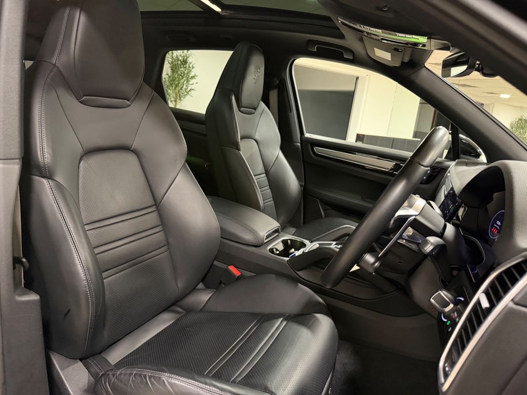 2023 Porsche Cayenne