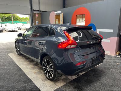 2017 Volvo V40