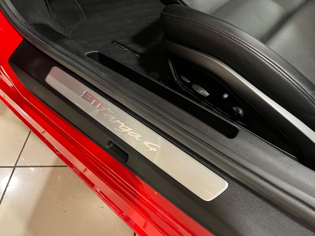 2023 Porsche 911