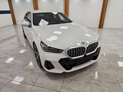 2025 BMW i5