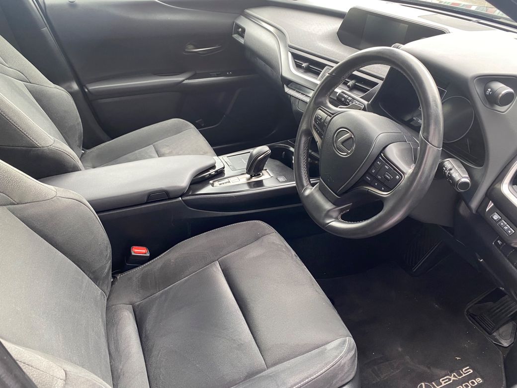 2023 Lexus UX 300e