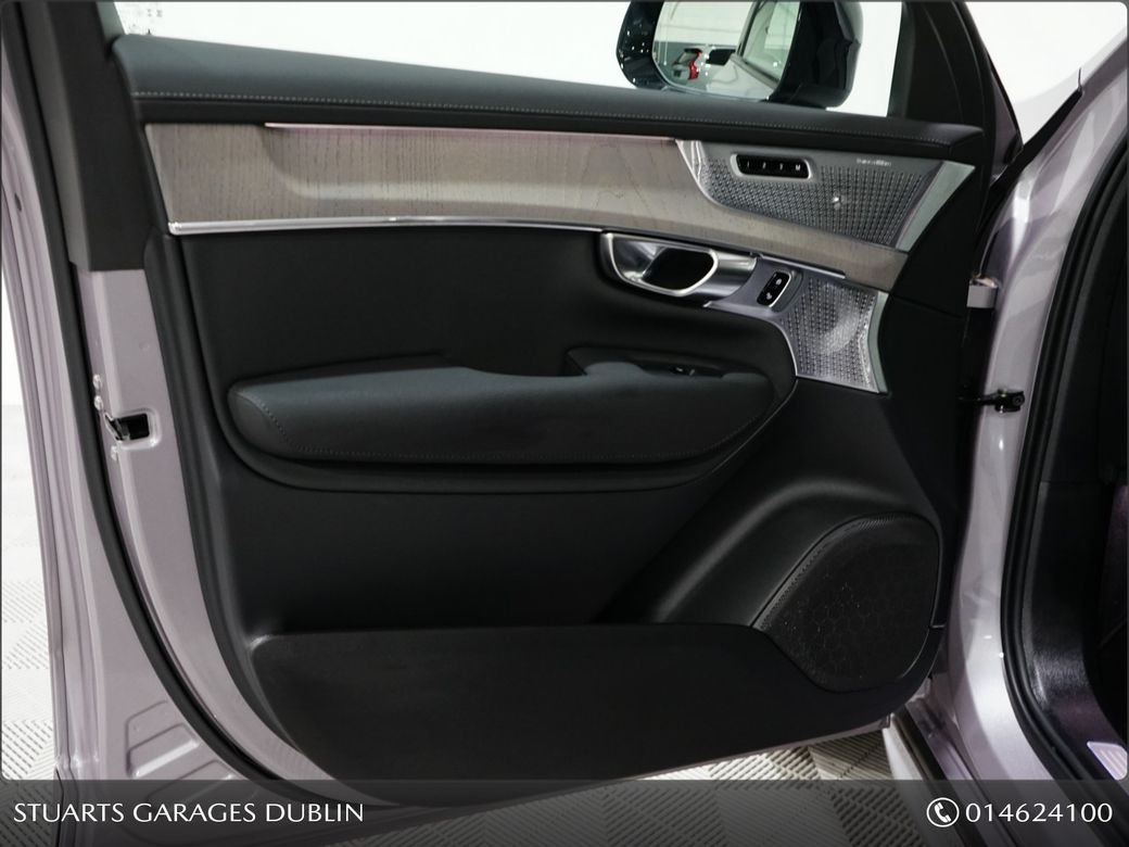 2025 Volvo XC90