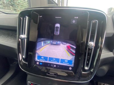 2023 Volvo C40