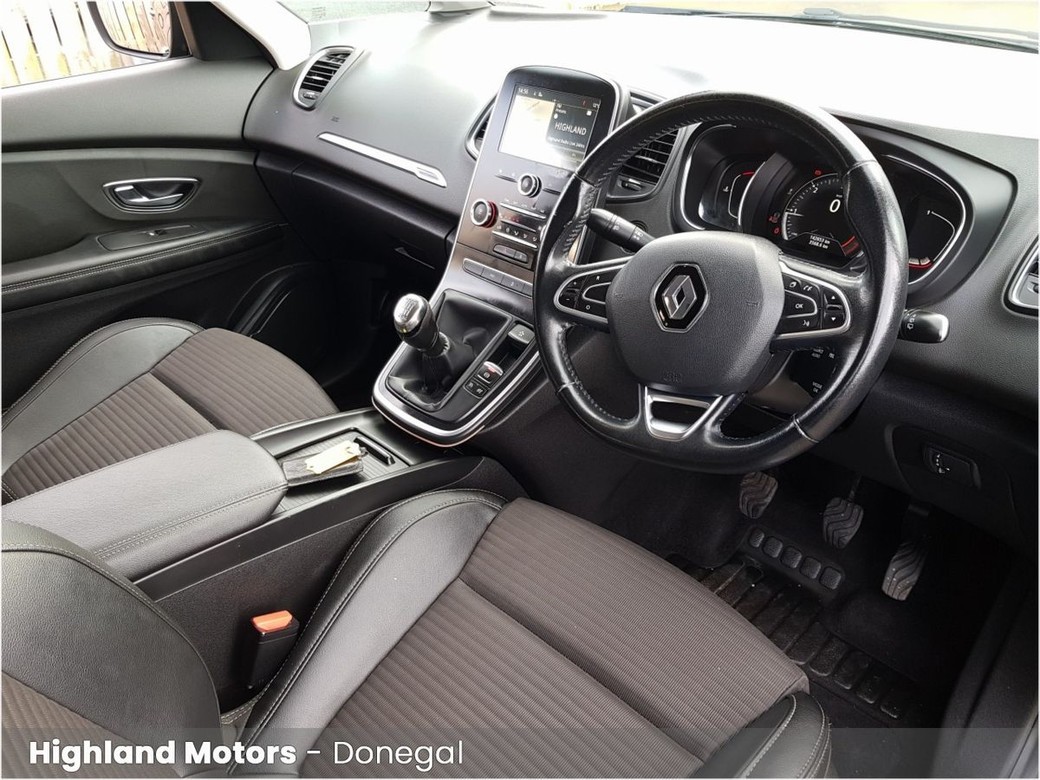 2017 Renault Grand Scenic