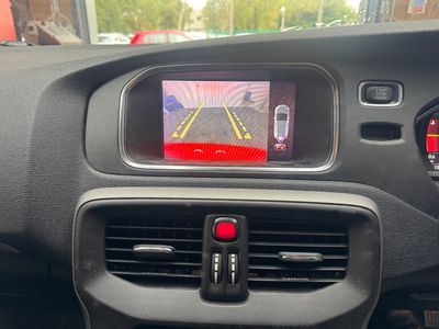 2018 Volvo V40