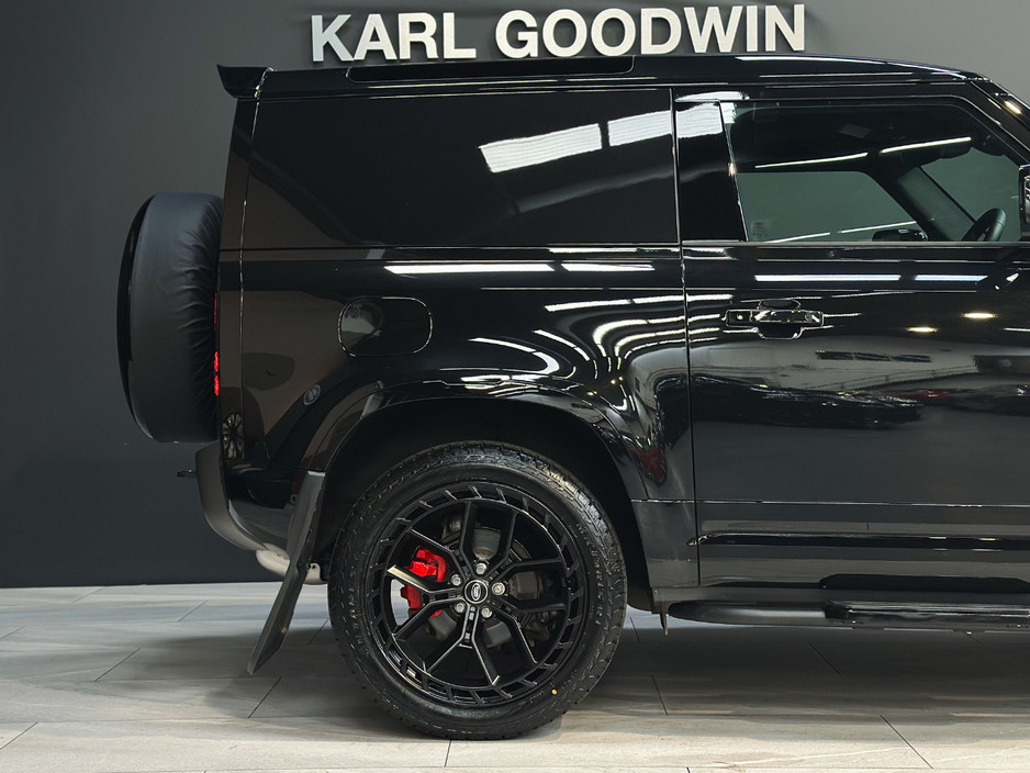 2025 Land Rover Defender