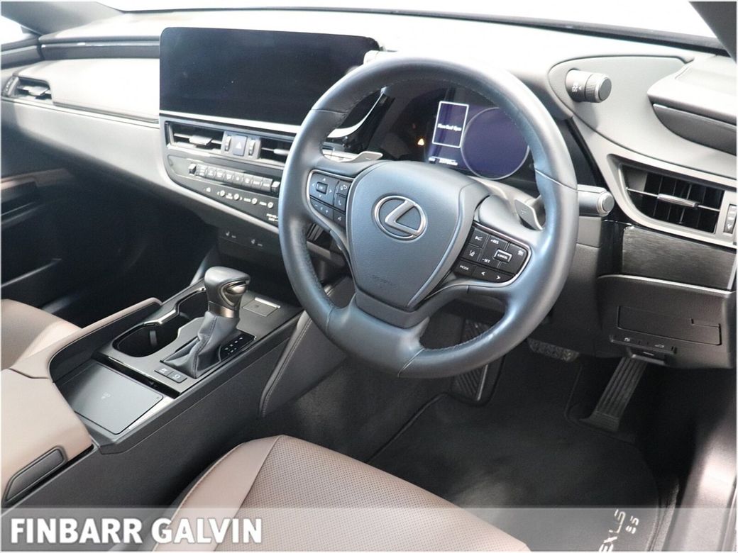 2022 Lexus ES 300h