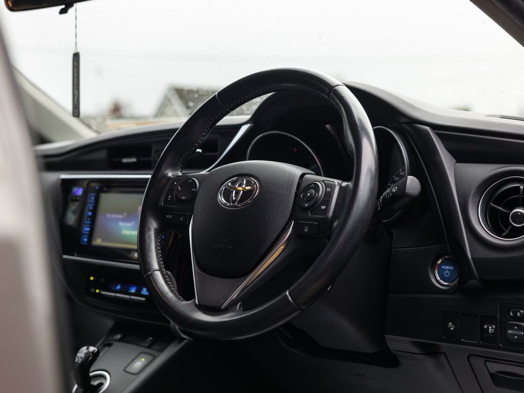 2017 Toyota Auris