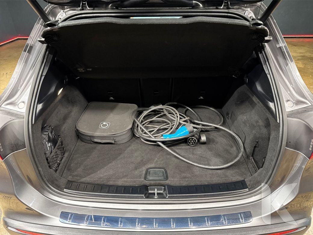 2025 Mercedes-Benz EQA
