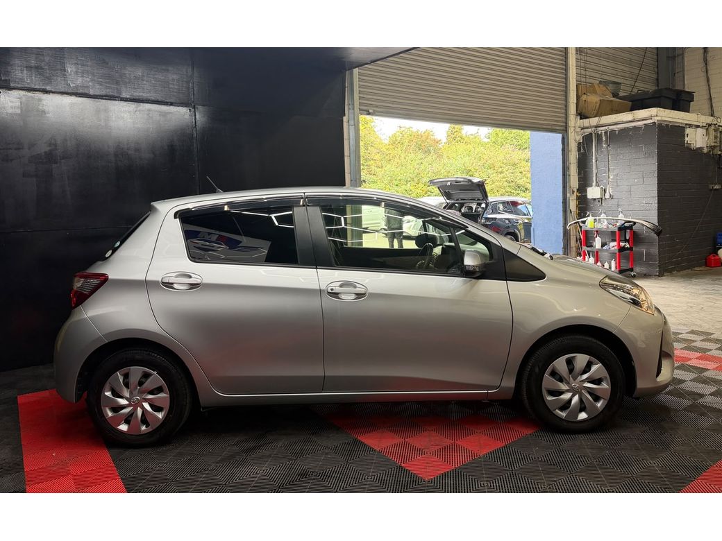 2017 Toyota Vitz