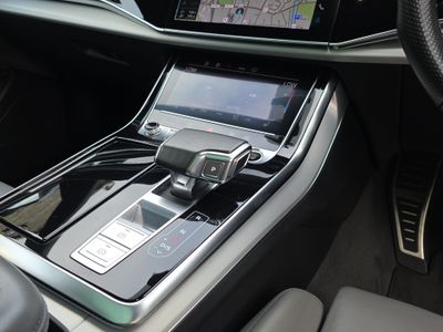 2021 Audi Q8