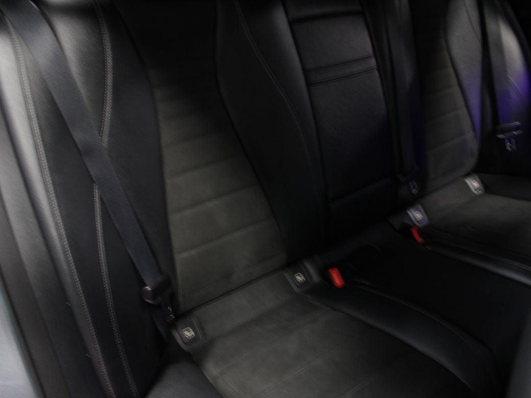 2020 Mercedes-Benz E 300