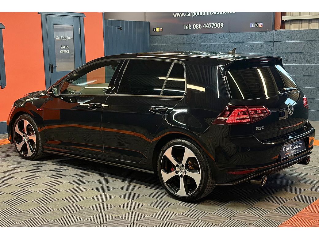 2016 Volkswagen Golf