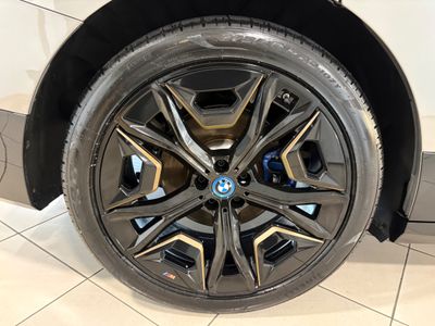 2023 BMW iX