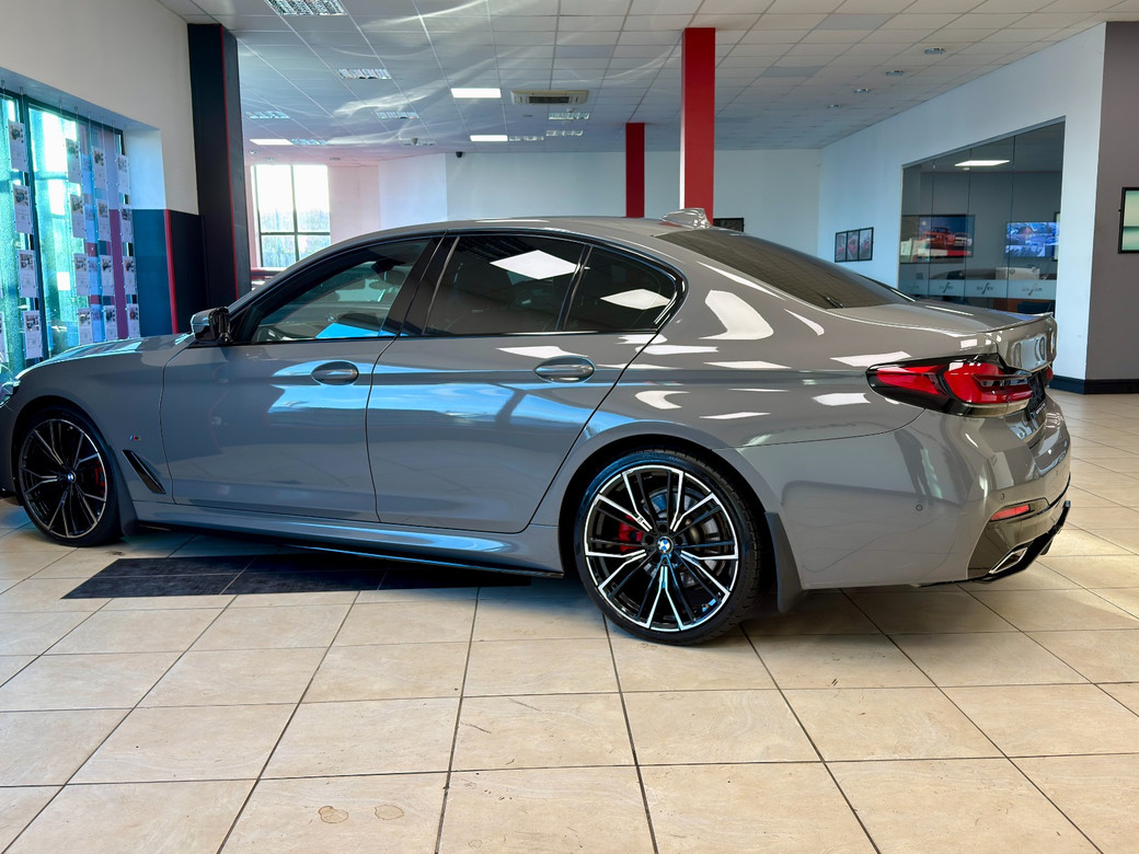 2022 BMW 5 Series