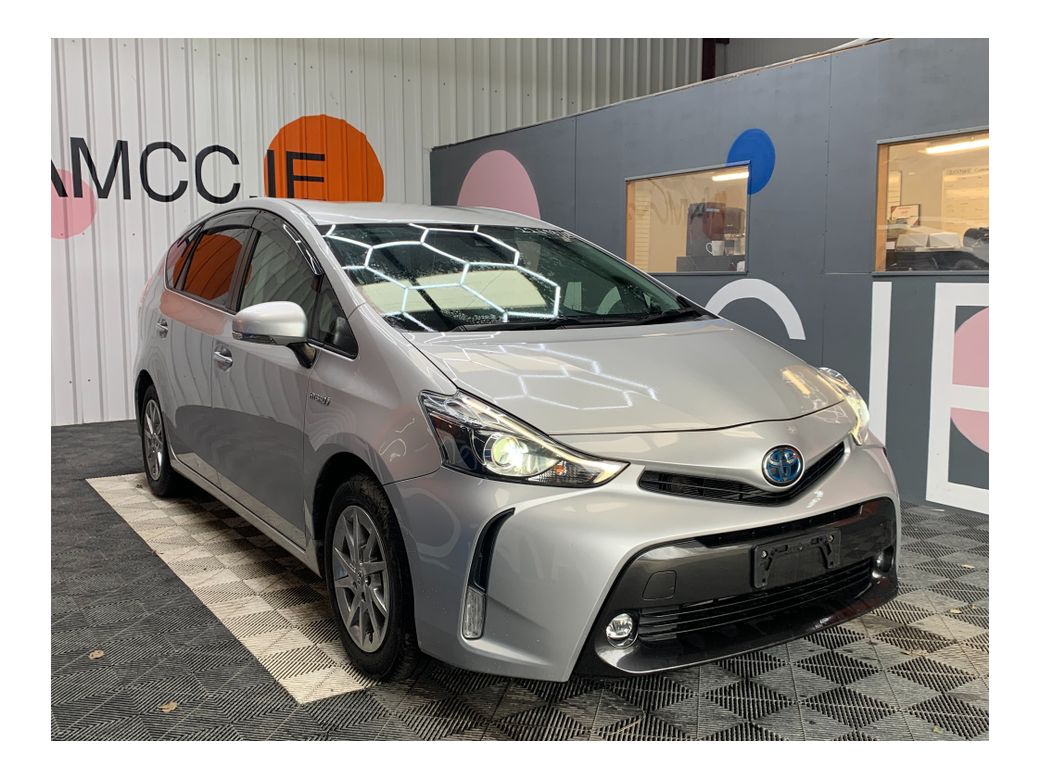 2019 Toyota Prius Alpha