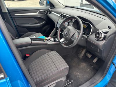 2023 MG ZS