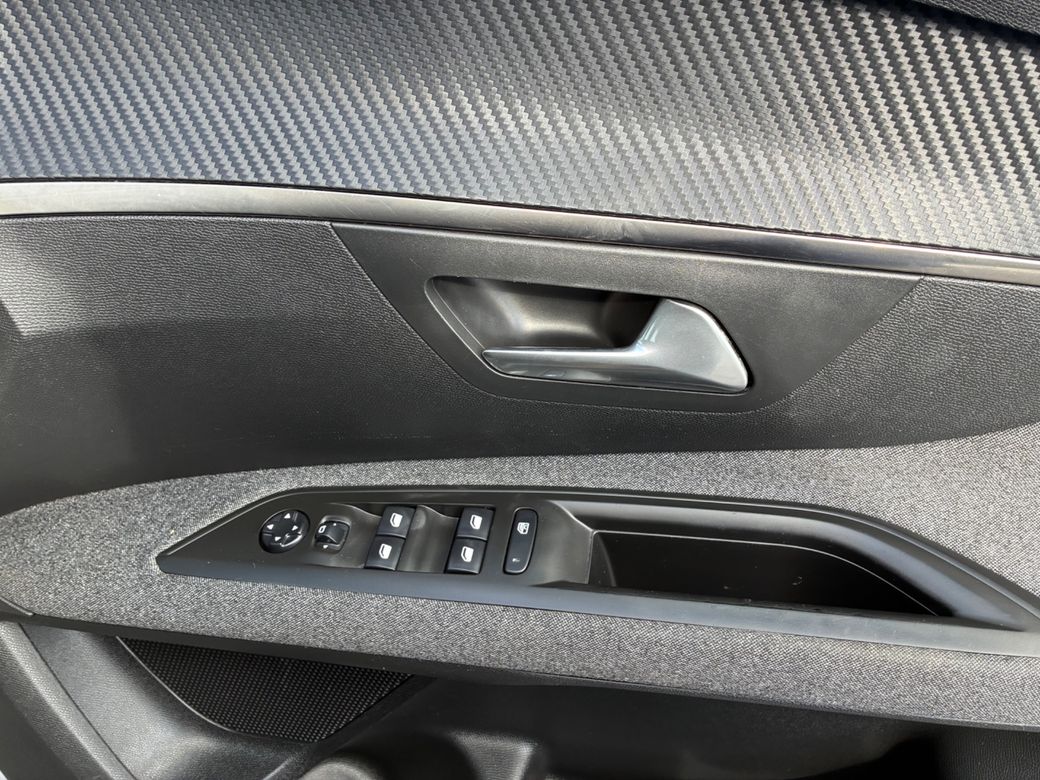 2018 Peugeot 5008