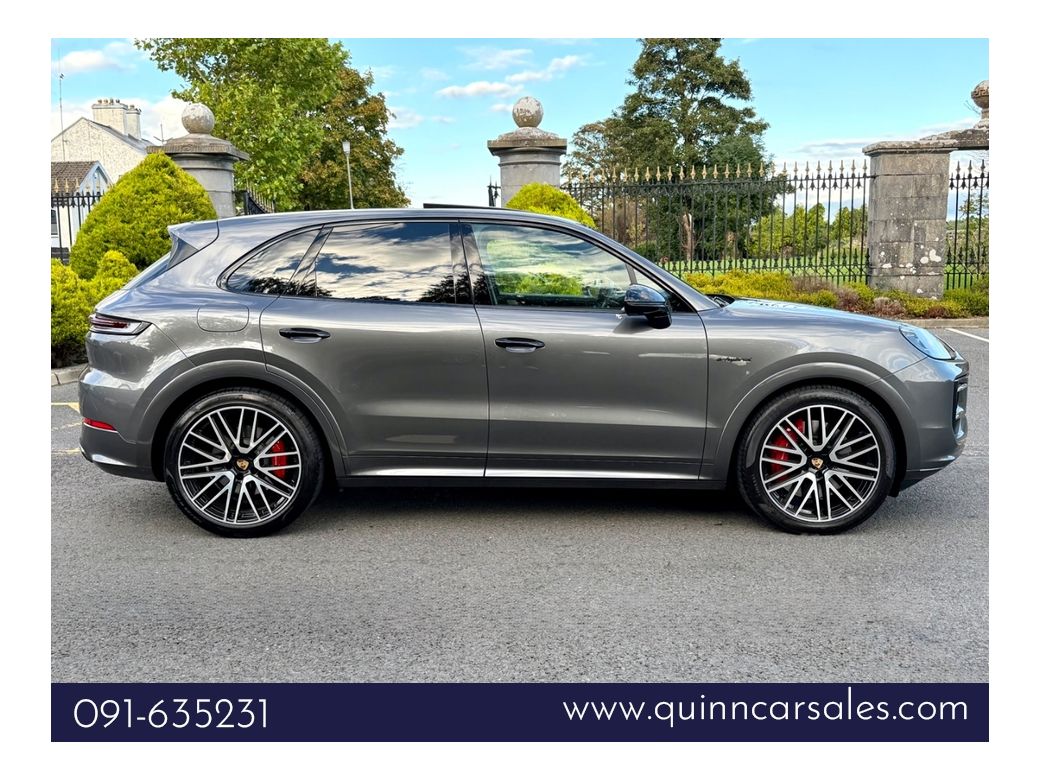 2024 Porsche Cayenne