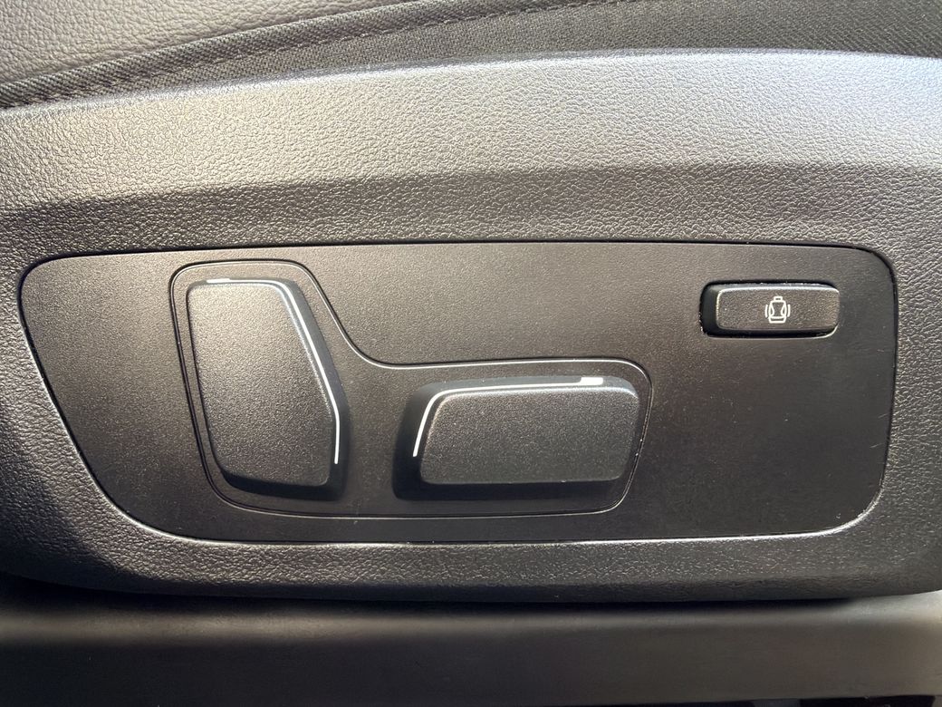 2025 BMW iX3