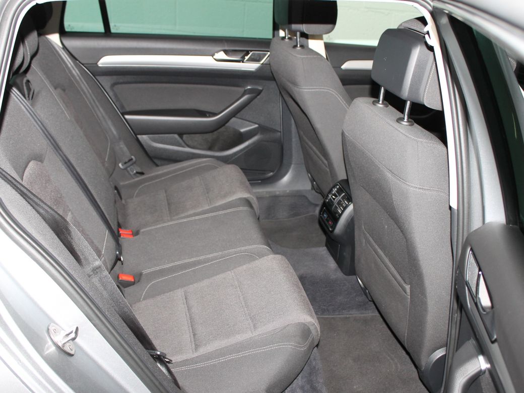 2019 Volkswagen Passat