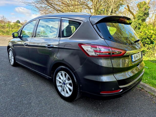 2016 Ford S-Max