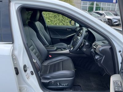 2013 Lexus IS 300h