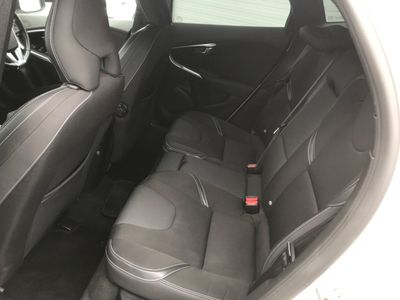 2017 Volvo V40