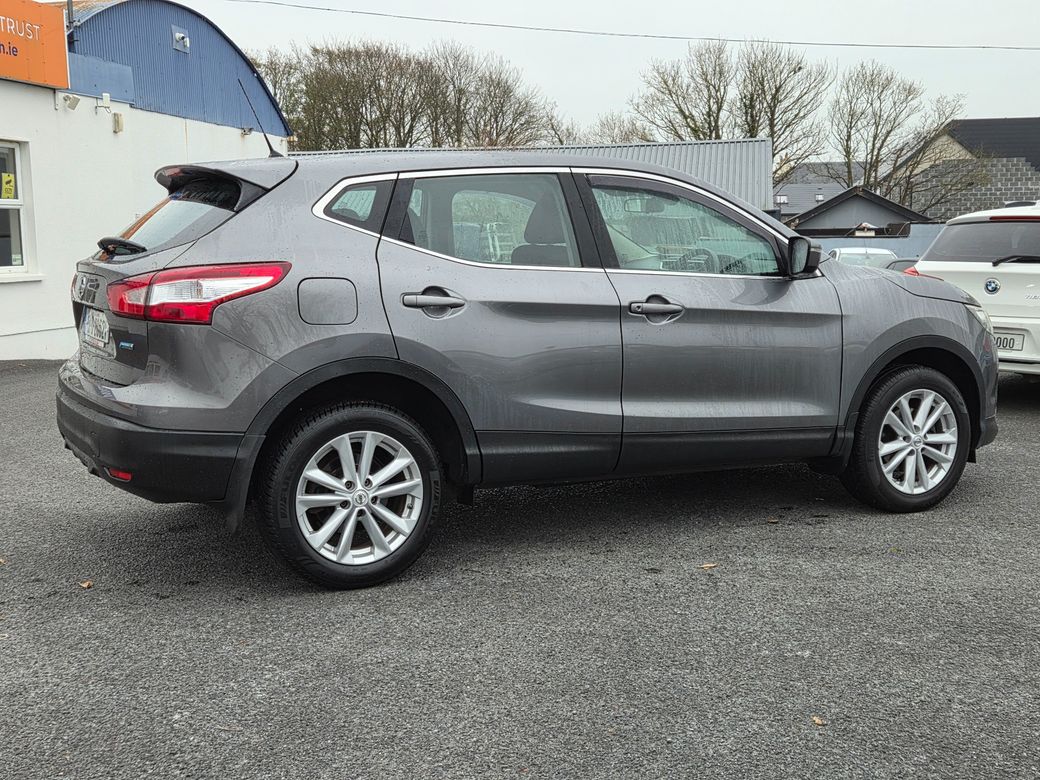 2015 Nissan Qashqai