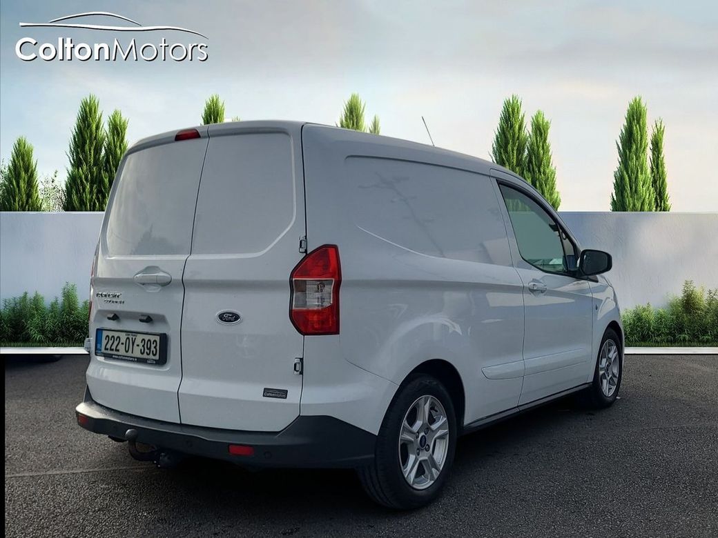 2022 Ford Transit Courier