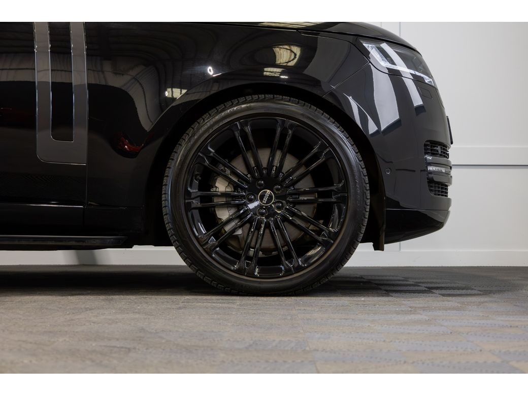 2025 Land Rover Range Rover