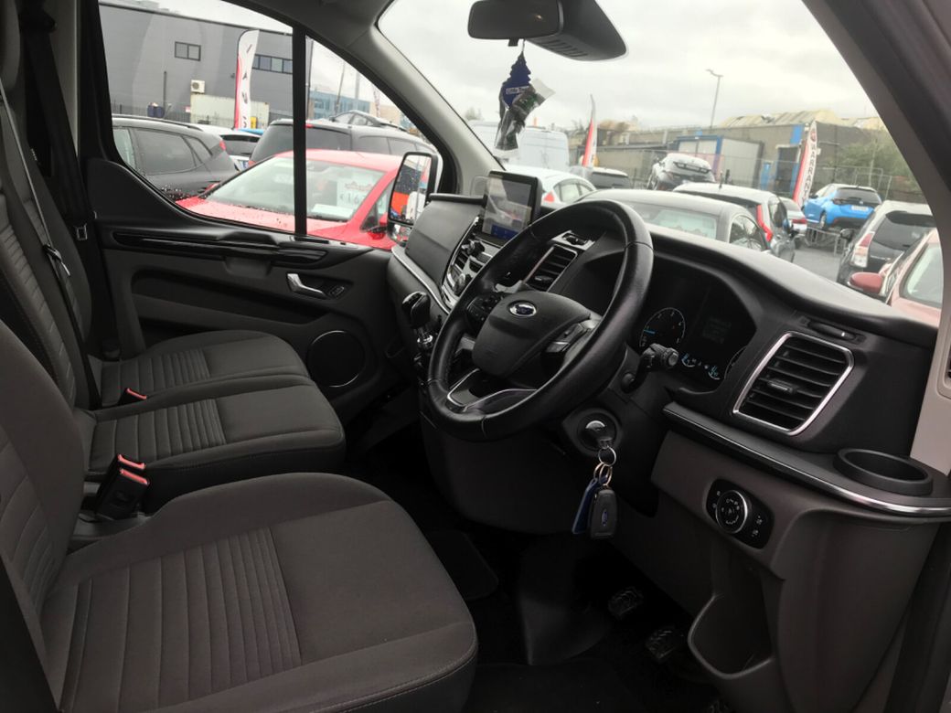 2022 Ford Tourneo