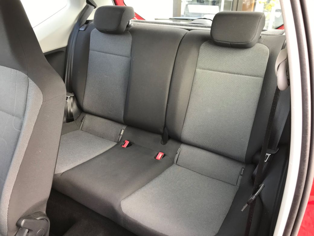 2015 Volkswagen up!