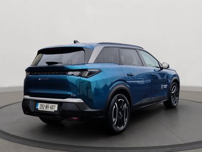 2025 Peugeot 5008