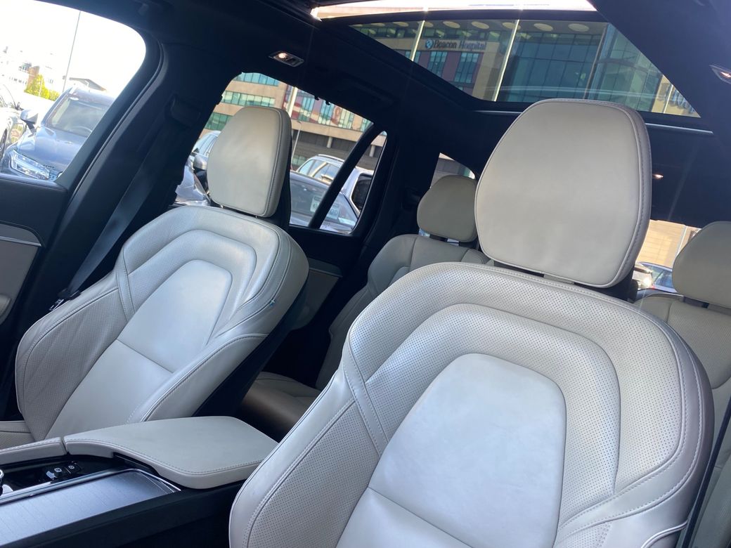 2022 Volvo XC90