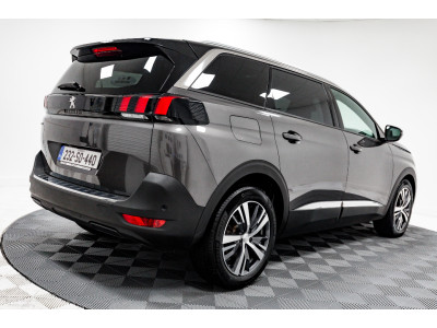 2023 Peugeot 5008