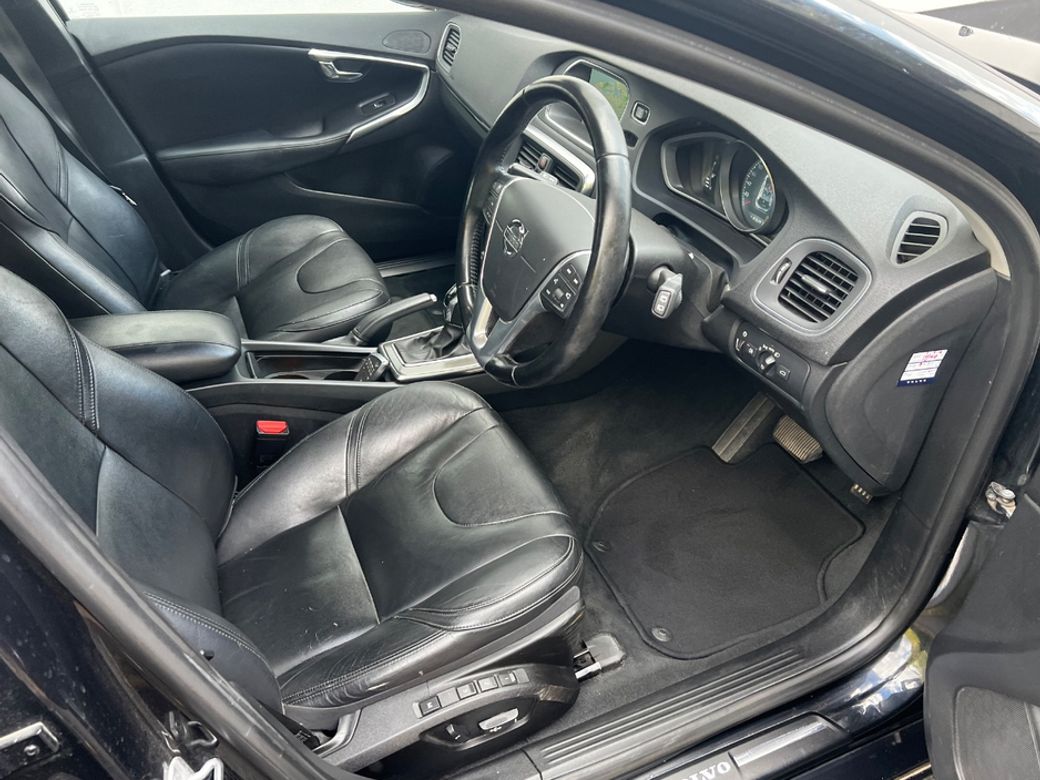 2015 Volvo V40
