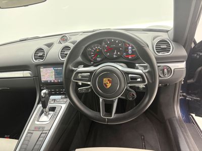 2022 Porsche Cayman