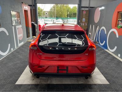 2014 Volvo V40