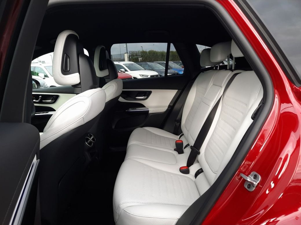 2025 Mercedes-Benz GLC Class