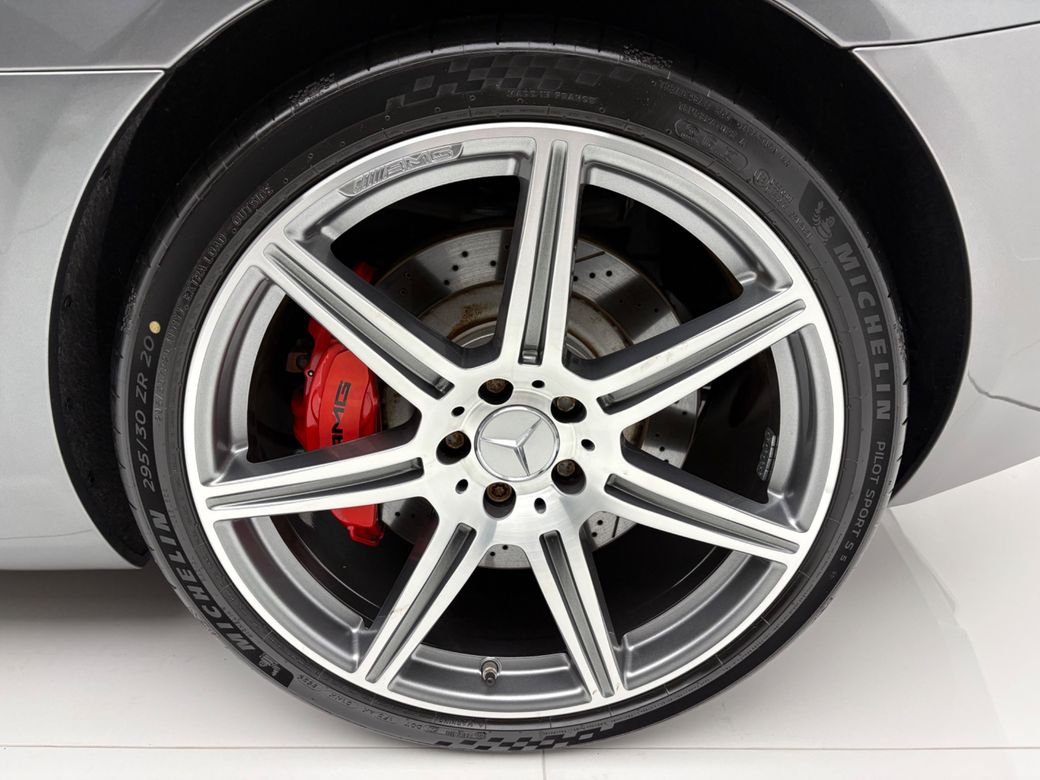 2011 Mercedes-Benz SLS