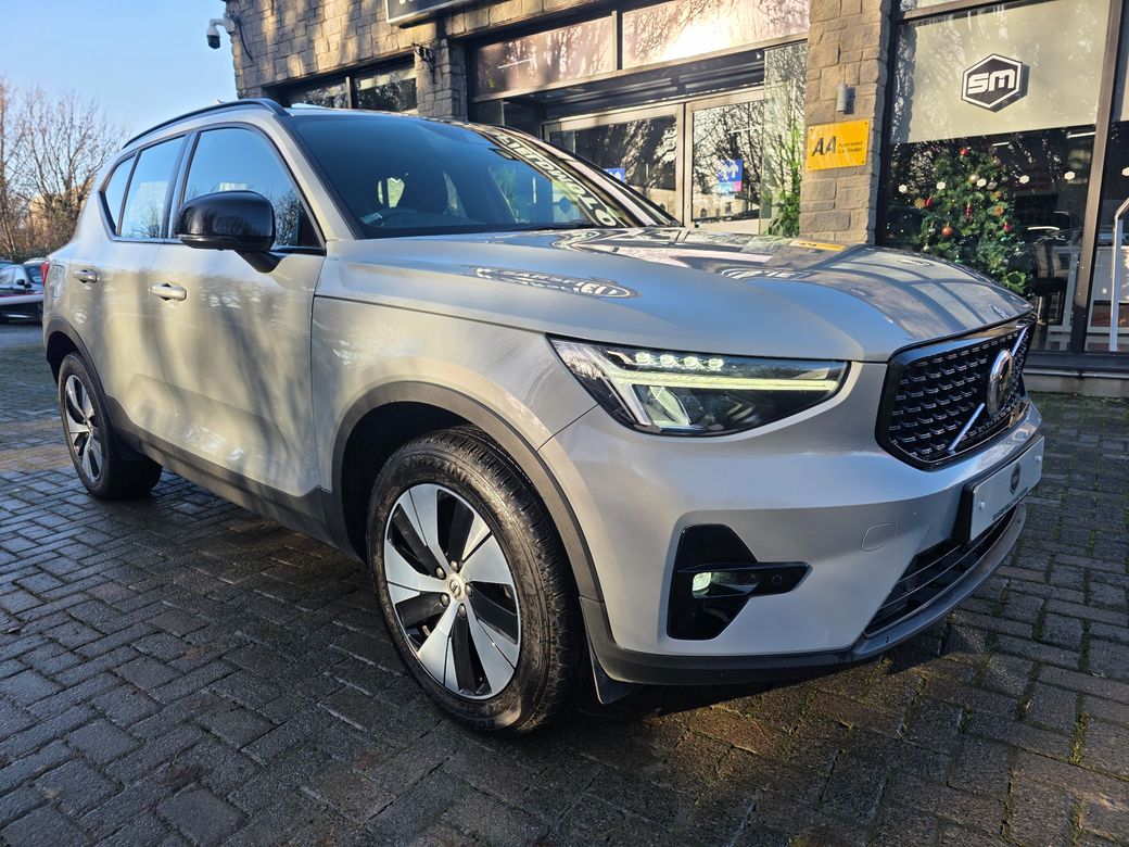 2023 Volvo XC40