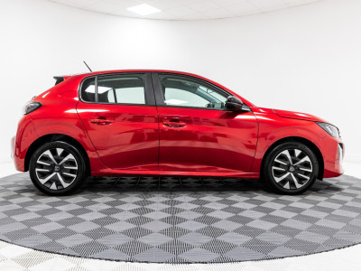 2025 Peugeot 208