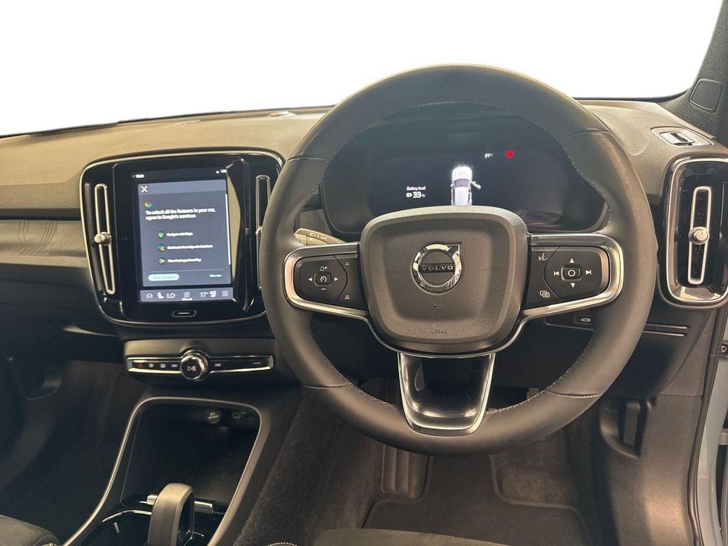 2022 Volvo XC40