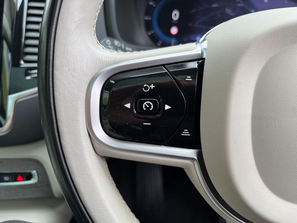 2022 Volvo XC90
